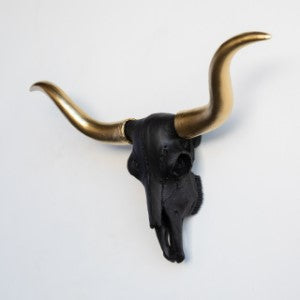 Faux Longhorn Black and Gold Mini Skull